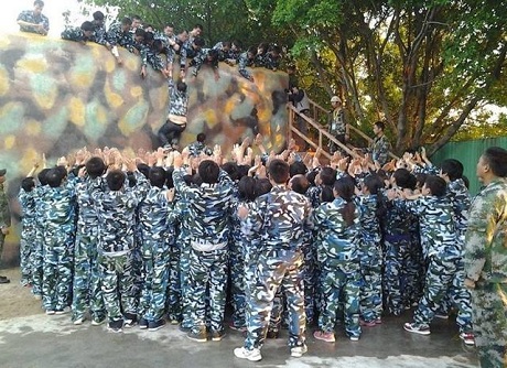 东莞观音山拓展基地毕业墙项目
