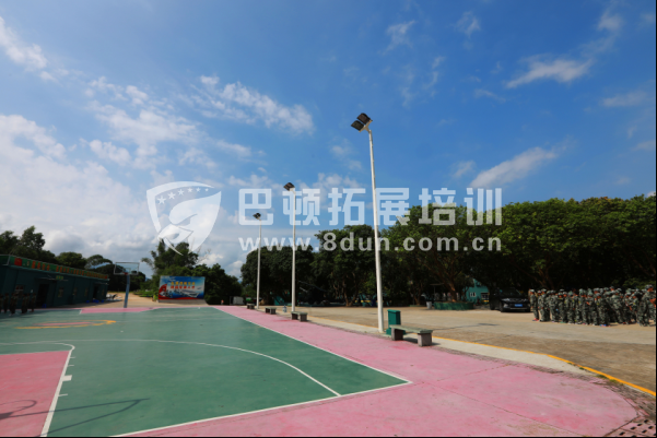 新长征军事拓展基地的拓展训练场地
